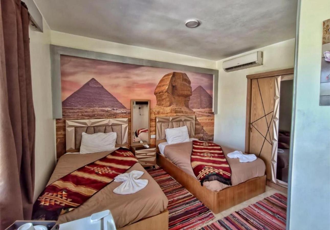 Nefertiti Pyramids View Hotel Cairo Exterior photo
