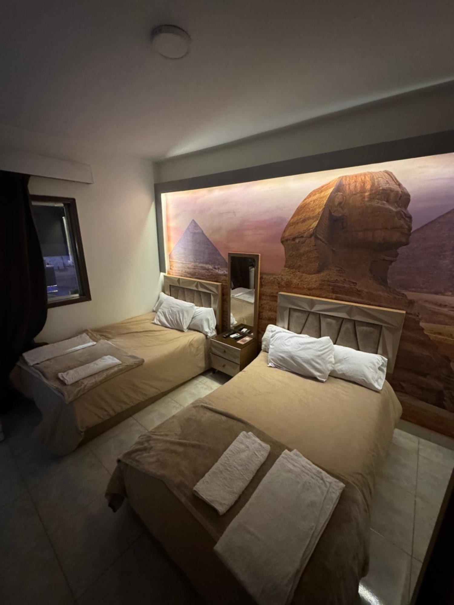Nefertiti Pyramids View Hotel Cairo Exterior photo