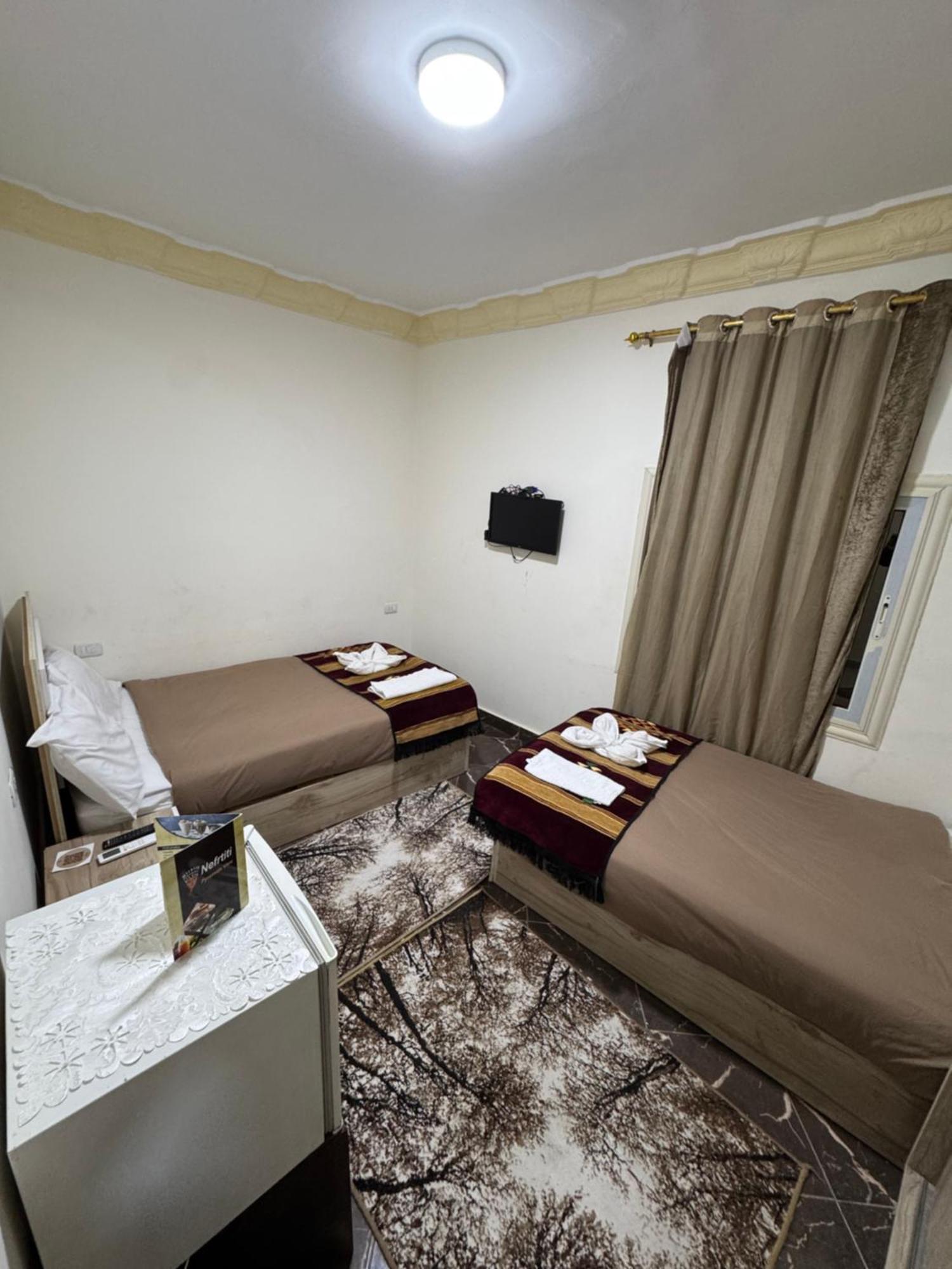 Nefertiti Pyramids View Hotel Cairo Exterior photo