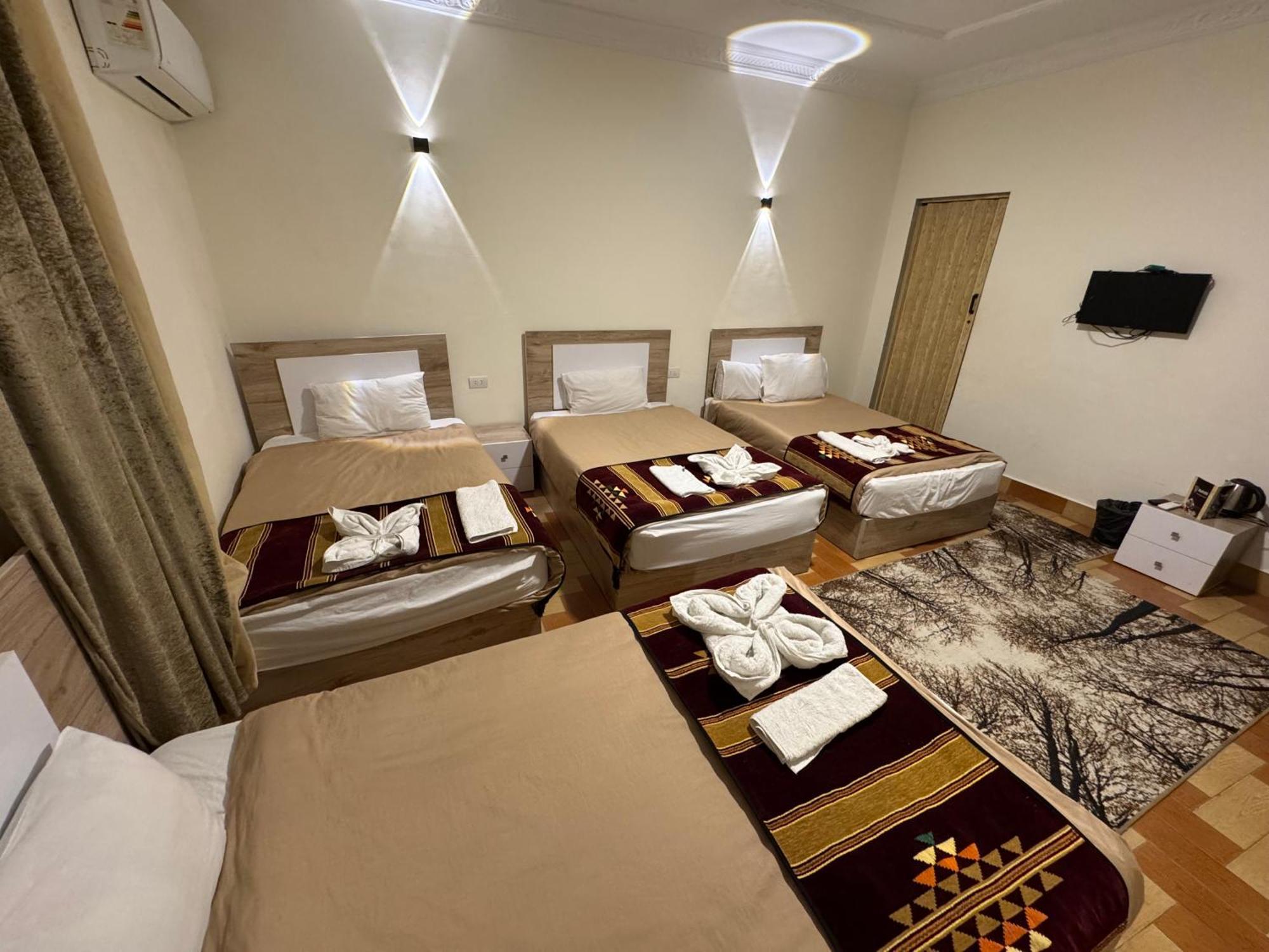 Nefertiti Pyramids View Hotel Cairo Exterior photo