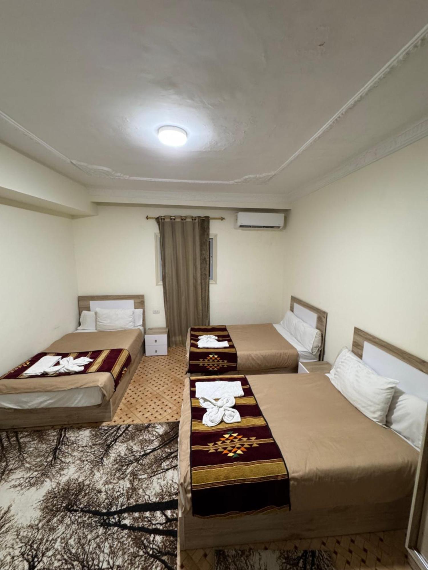 Nefertiti Pyramids View Hotel Cairo Exterior photo