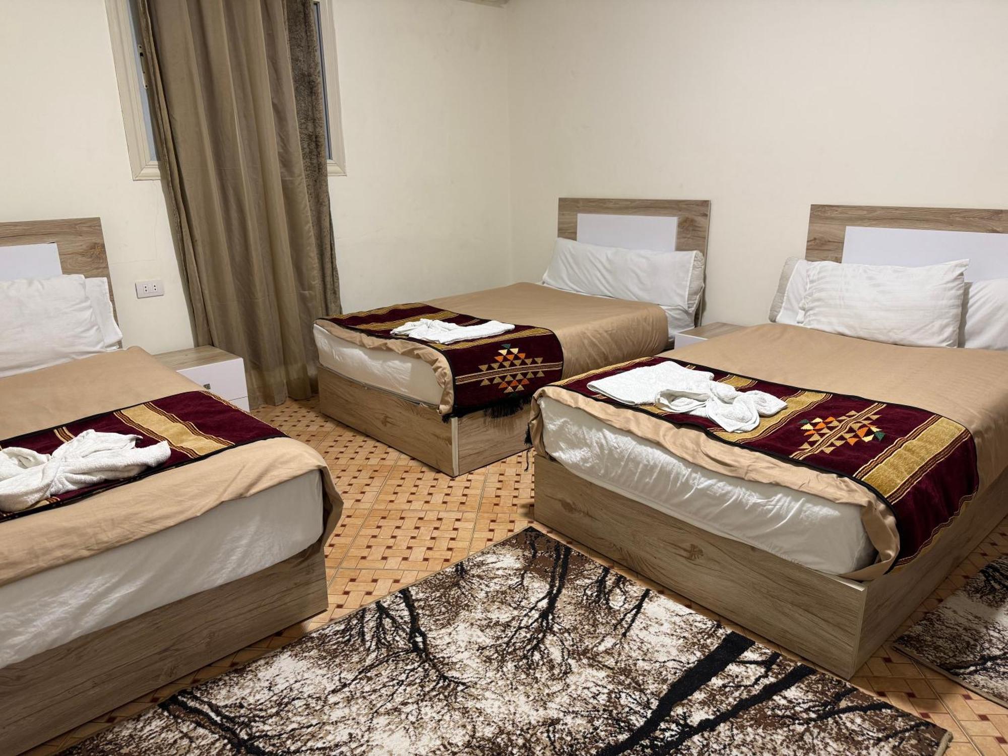 Nefertiti Pyramids View Hotel Cairo Exterior photo