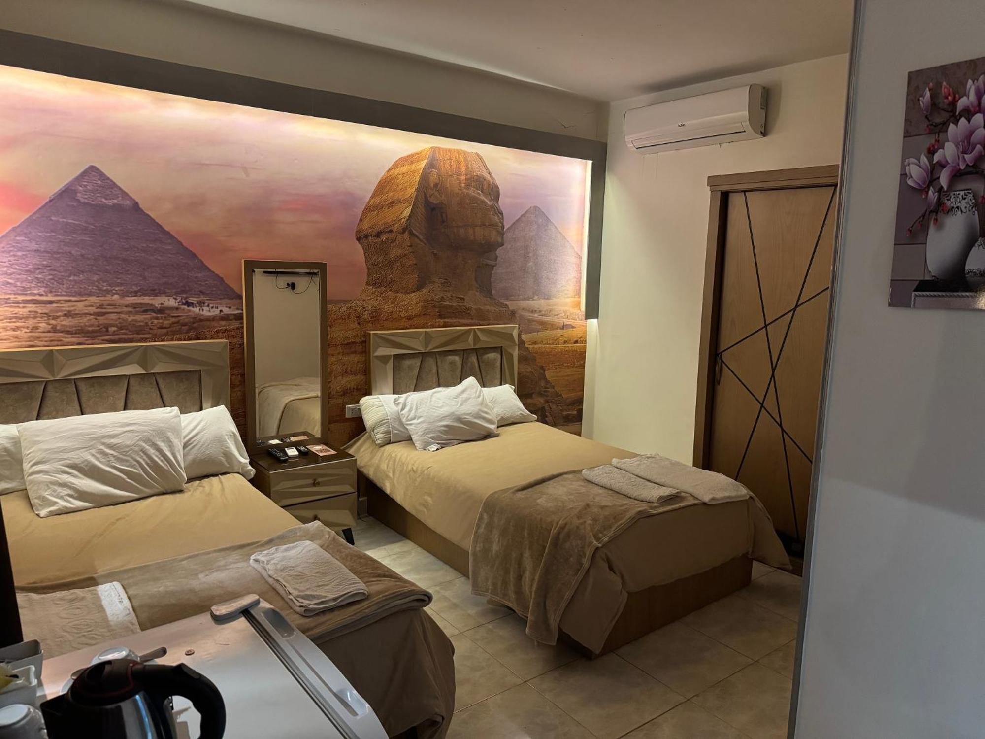 Nefertiti Pyramids View Hotel Cairo Exterior photo